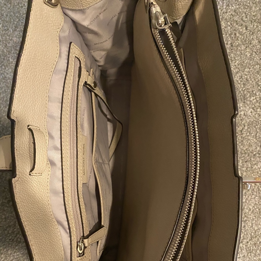 MK Handbag Bond large leather satchel/shoulder bag - Picture 8 of 10